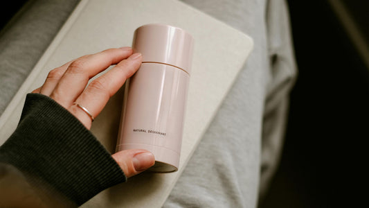 NATURAL DEODORANT: TIPS ON HOW TO SWITCH (and not smell!)